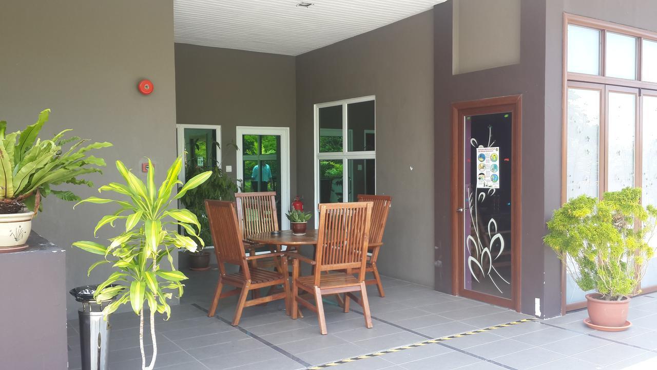 Avida Hotel Labuan Exterior foto