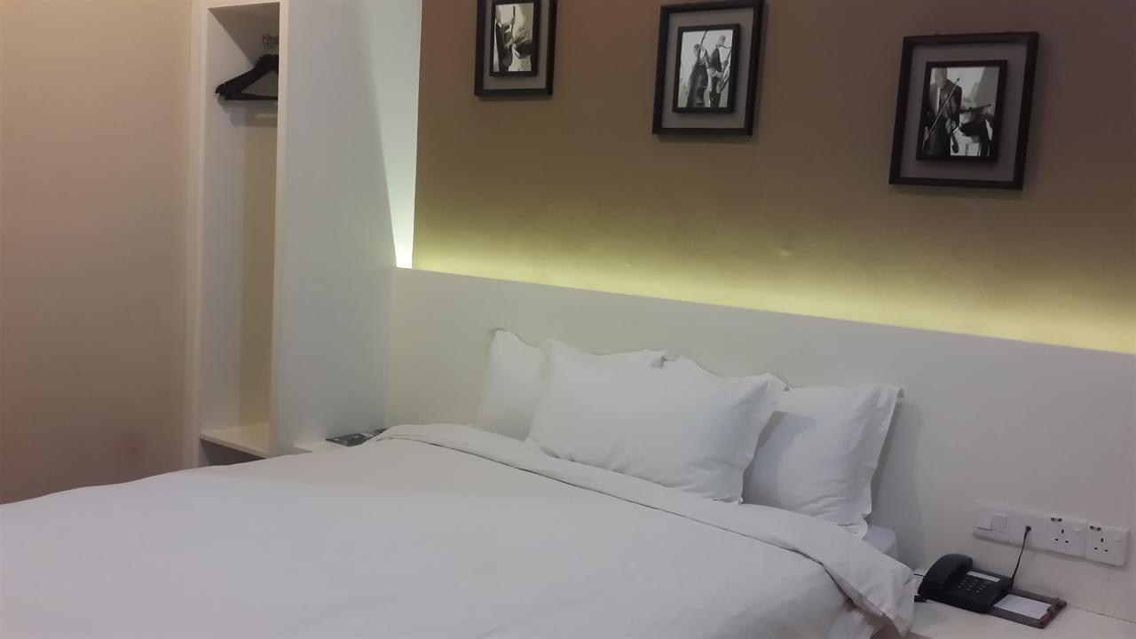 Avida Hotel Labuan Exterior foto